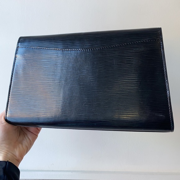 Louis Vuitton Black Epi Leather Art Deco Clutch - Picture 5 of 12